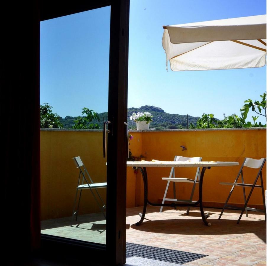Casa Duminicheddha, Mare E Relax In Gallura Bassacutena Ngoại thất bức ảnh